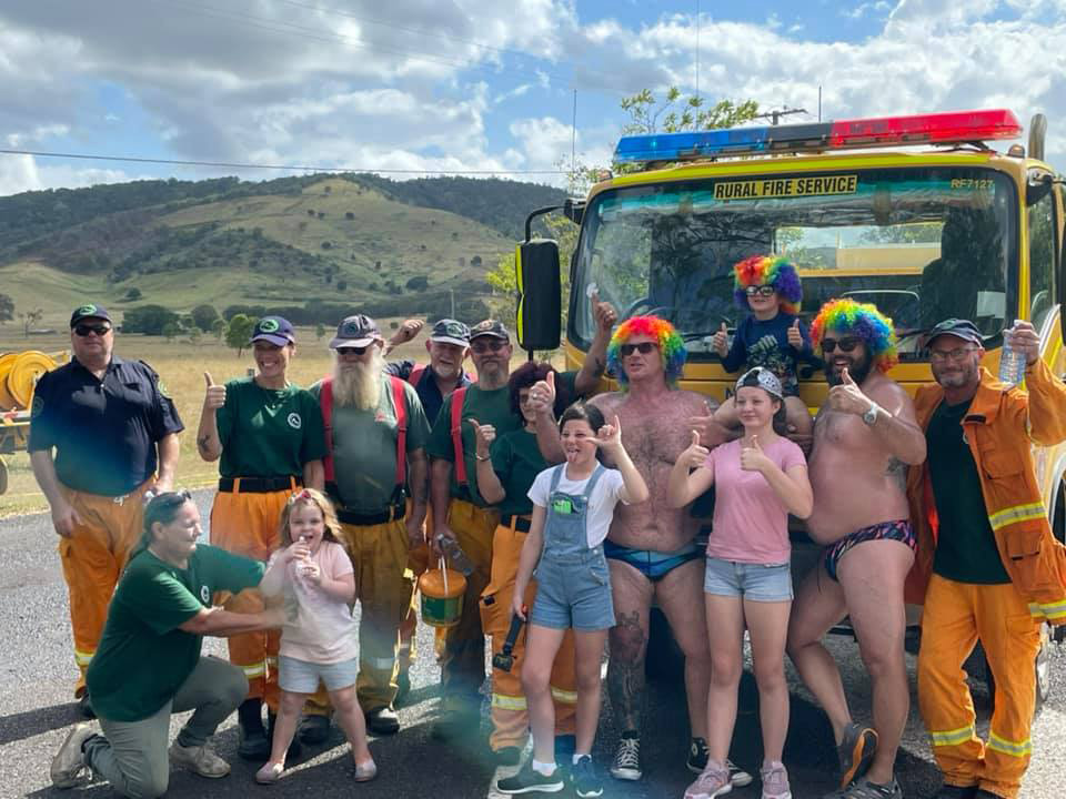 Monkeys and sponges soak up funds for charity