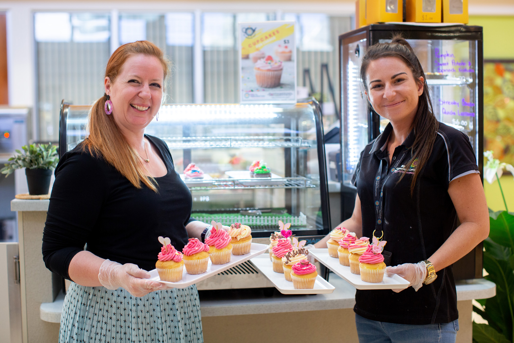 Decorate cupcakes for change
